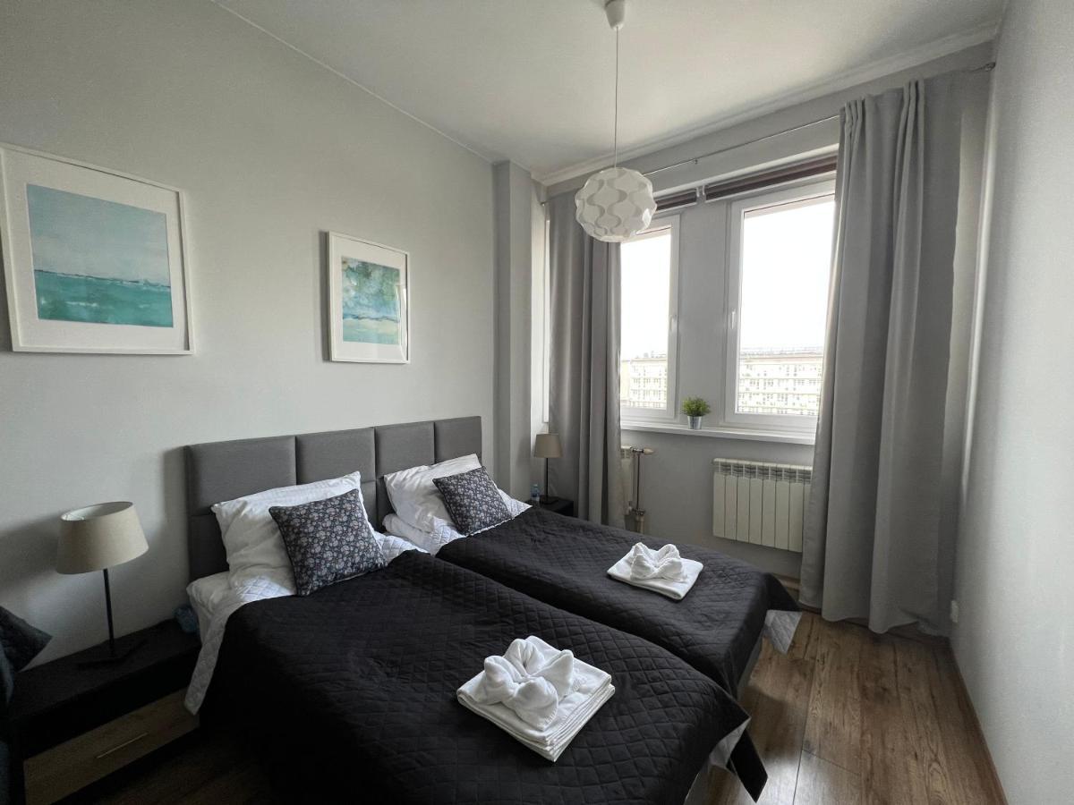 Apartment Business Center *