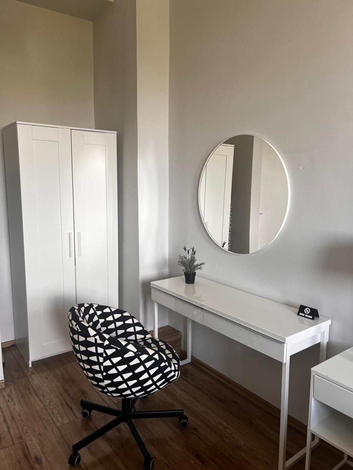 Apartment Business Center