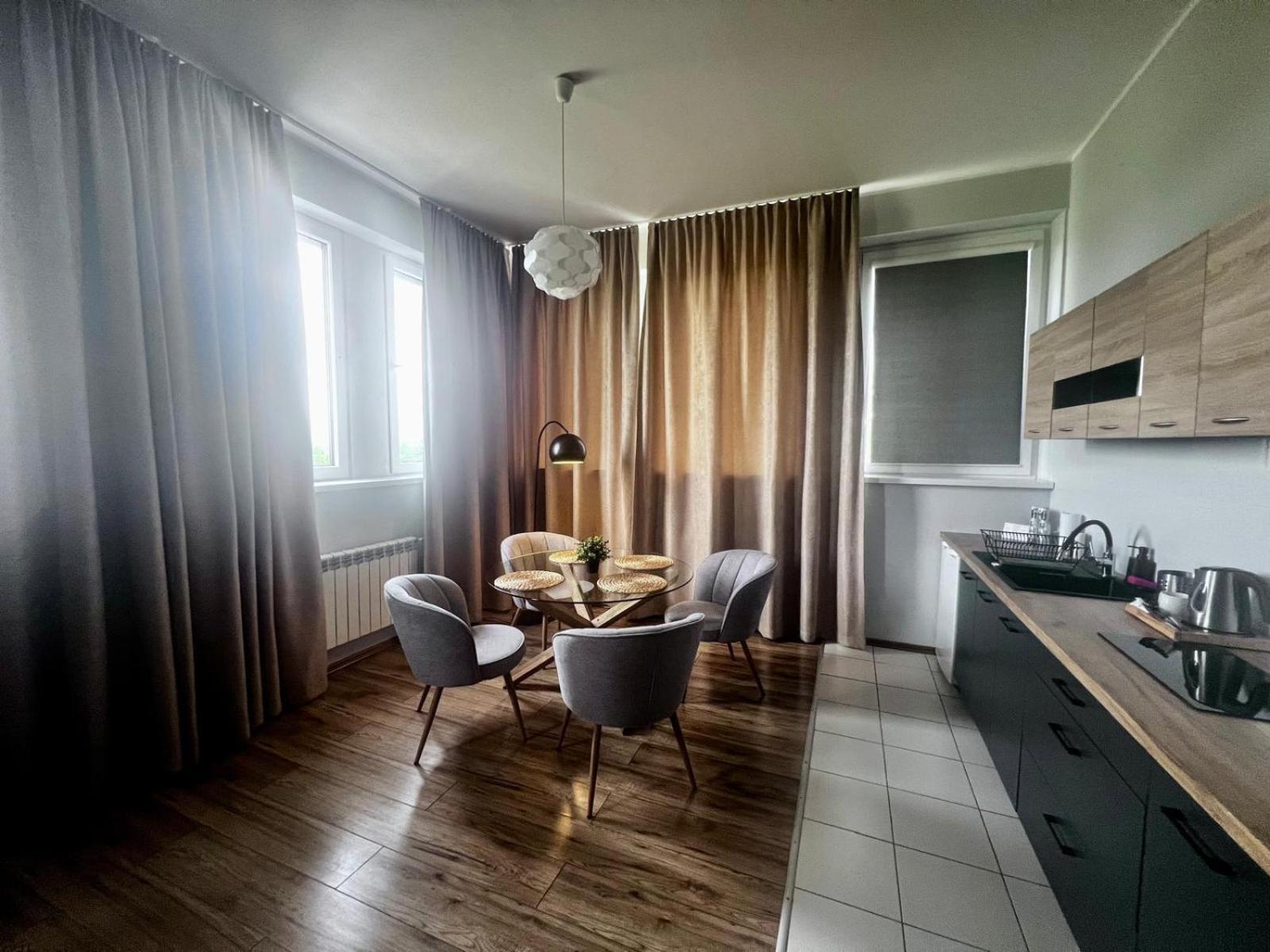 Apartment Business Center *
